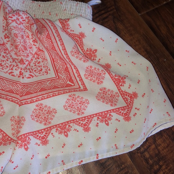 Shorts - Picture 3 of 3